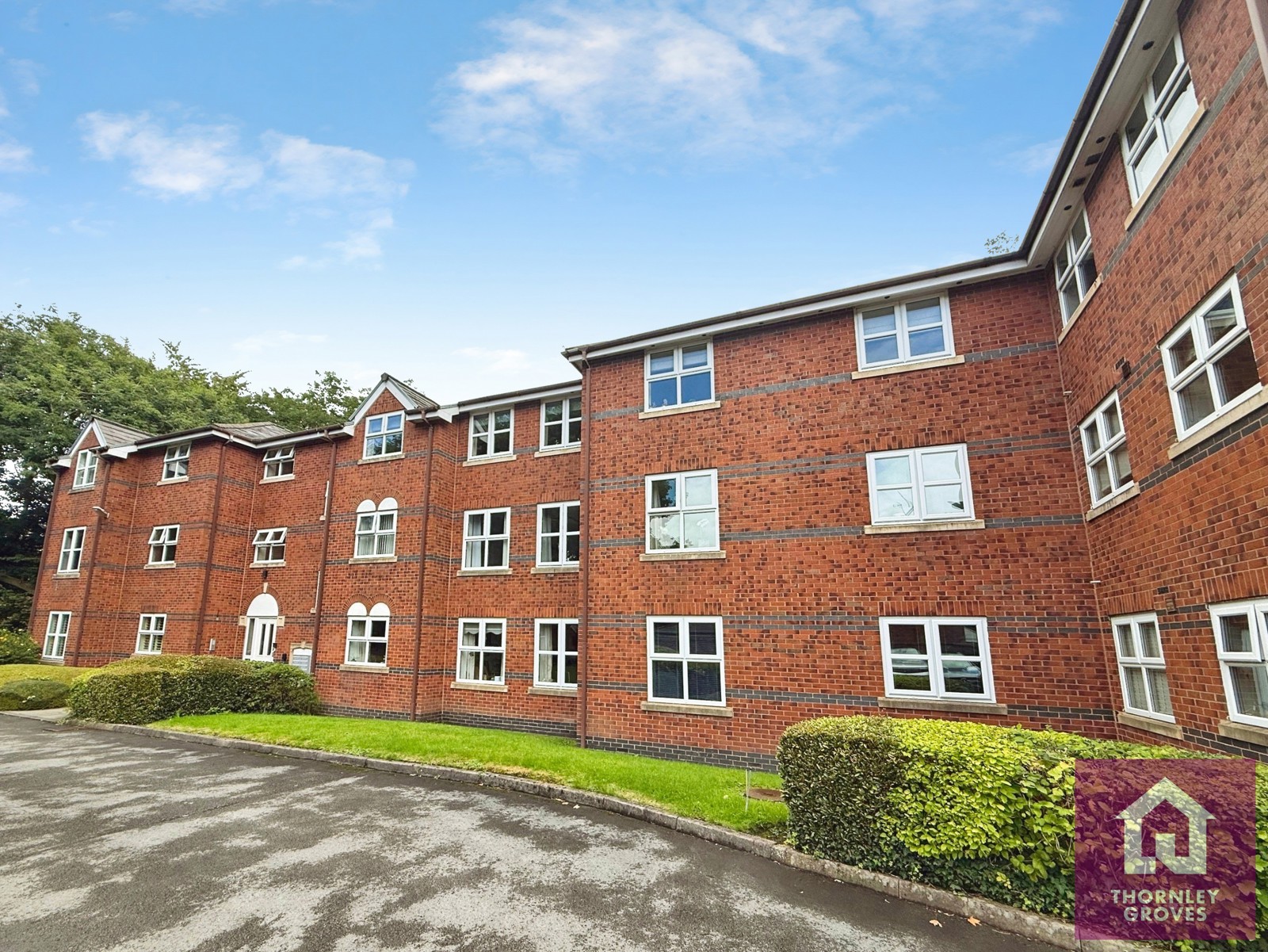 Queenscroft, Eccles, M30