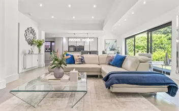 Abode Magazine Autumn 2023 Edition - Thornley Groves