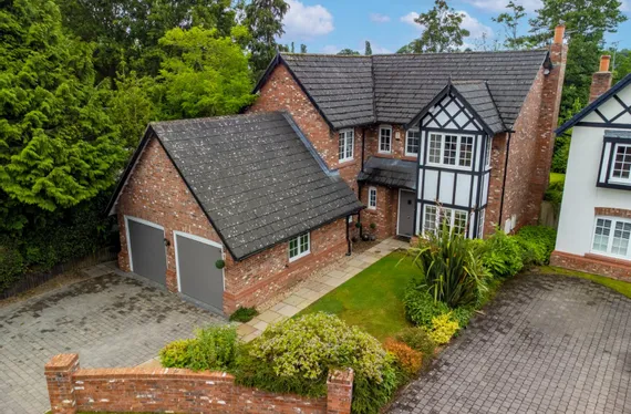 Henson Grove, Timperley, Altrincham, Cheshire, WA15 - Thornley Groves